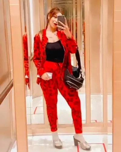 Call Girls Kaiserganj Cash On Delivery